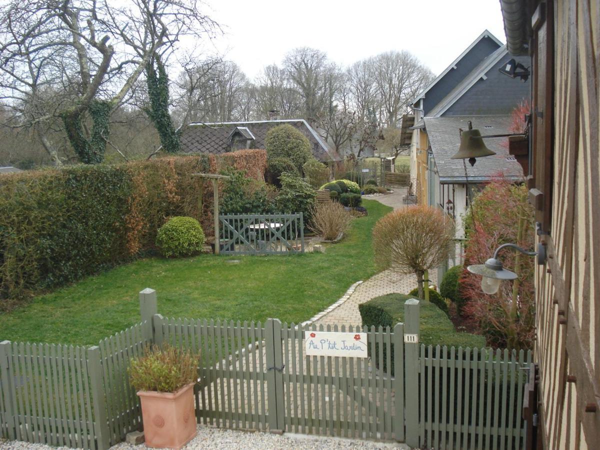 Hotel Au P'Tit Jardin Saint-Sylvestre-de-Cormeilles Esterno foto